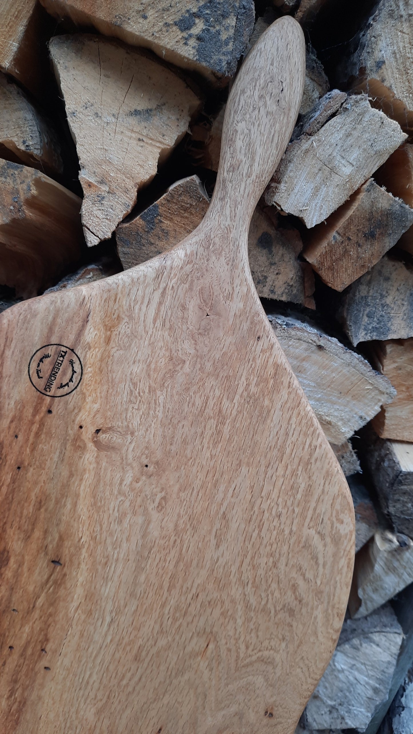 Eiken serveerplank 60×25 cm – Handgemaakt met natuurlijke charme