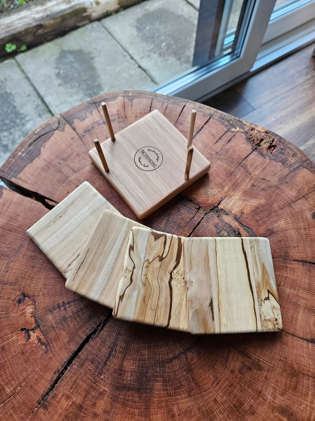 TXTRENDING Onderzetter Set Beukenhouten –4 Stuks met Houder,Mat Gelakt