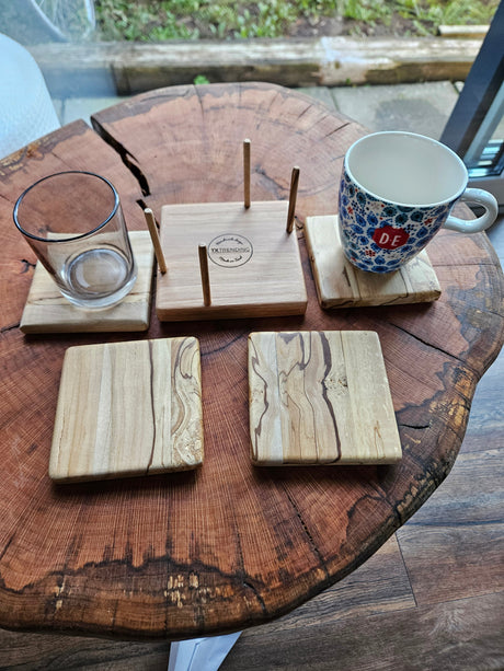 TXTRENDING Onderzetter Set Beukenhouten –4 Stuks met Houder,Mat Gelakt