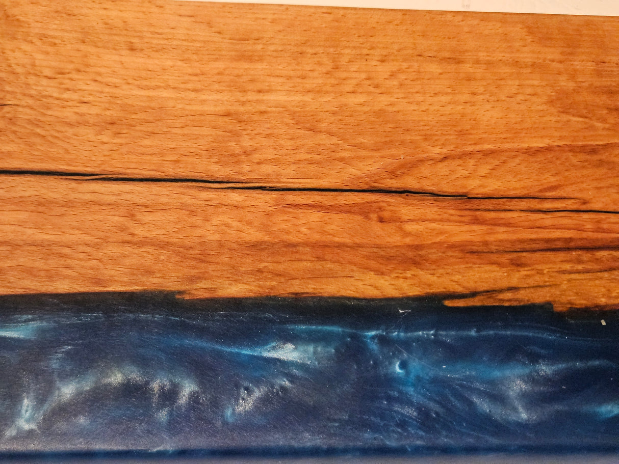 Handgemaakte houten serveerplank met blauwe epoxy – 31 x 18 cm – Luxe borrelplank & dienblad – TX Trending