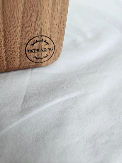TXTRENDING Beukenhouten Broodsnijplank – Handgemaakte Serveerplank met Handgreep – Massief Beukenhout – 68 x 16 cm