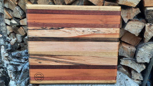 Eiken–Beuken–Mahonie serveerplank & Mahonie 38x34x4 cm – Handgemaak