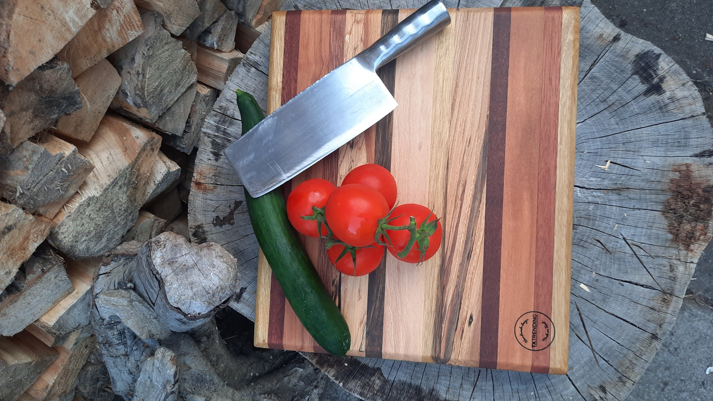 Eiken–Beuken–Mahonie serveerplank & Mahonie 38x34x4 cm – Handgemaak