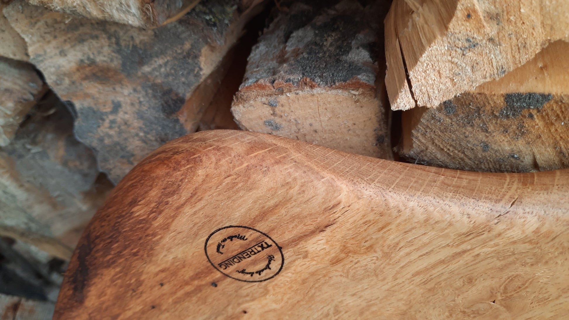 Eiken serveerplank 60×25 cm – Handgemaakt met natuurlijke charme      